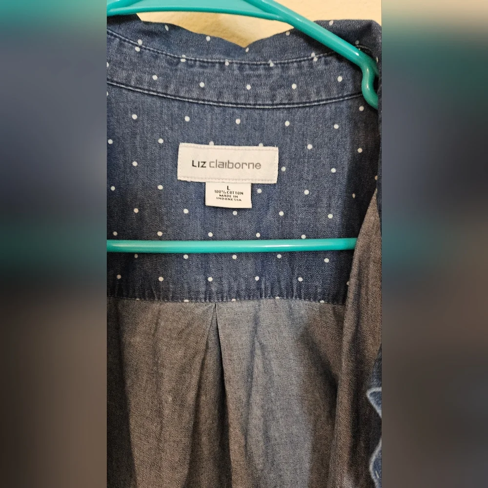 Liz Claiborne Womens Chamnray Polka Dot Shirt Size L - Picture 4 of 9